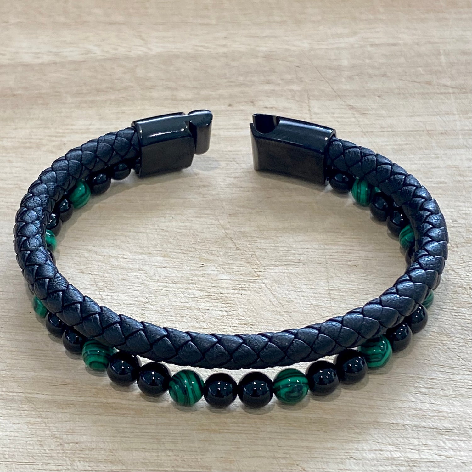 leather malachite & black onyx bracelet open
